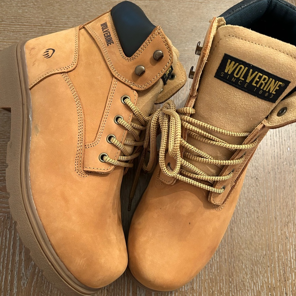 Wolverine Men's Light Brown Leather Boots